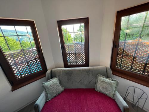 Ruang duduk di Villa White Dove Sarajevo