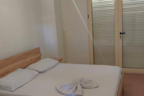 Letto o letti in una camera di Großzügige Wohnung in zentraler Lage mit Balkon