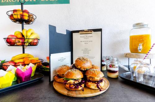 Apartments Diora and Silver