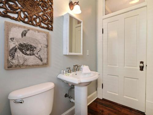 Ένα μπάνιο στο Lafayette Row Unit 2