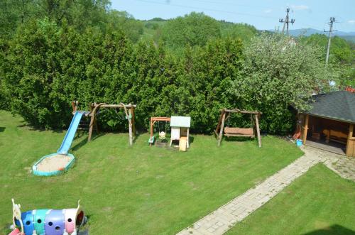 an aerial view of a playground in a yard at Magurka Rycerka Górna in Rycerka Górna
