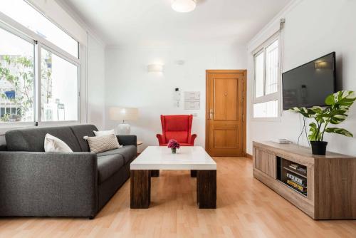 UrbanChicMalaga Historic Malaga with Quiet Patio
