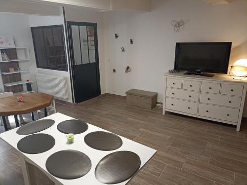 Photo de la galerie de l'établissement La Maison de la Cloche, à Puimoisson