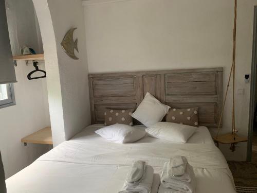 Ένα ή περισσότερα κρεβάτια σε δωμάτιο στο Sea view villa in Olive Garden