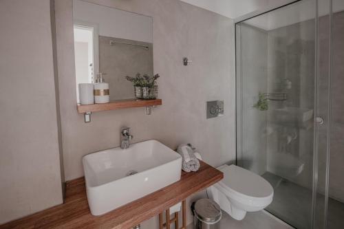 Kylpyhuone majoituspaikassa Tellus City