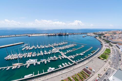 Atlantic Penthouse - City, Montain & Ocean - Free Parking