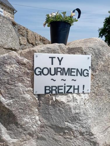 Gîte avec son bain nordique privatif au feu de bois