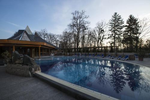 The swimming pool at or close to Ensana Thermal Hévíz