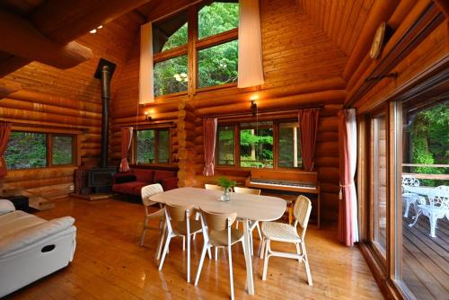 Dining area in the holiday home