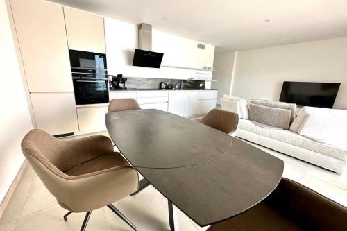 Bright 70m with sea view – Photos 3