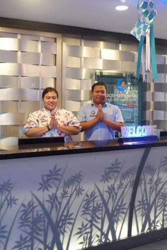 Miembros del personal de Ocean View Residence