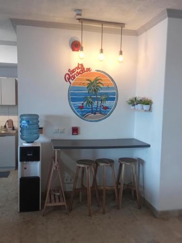 Η κουζίνα ή μικρή κουζίνα στο CONDOMINIUM LIPPO PANTAI CARITA