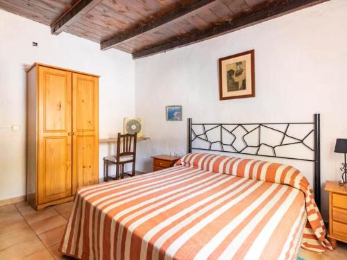 Llit o llits en una habitació de Spectacular holiday home in Santa Cruz de Tenerife with private pool