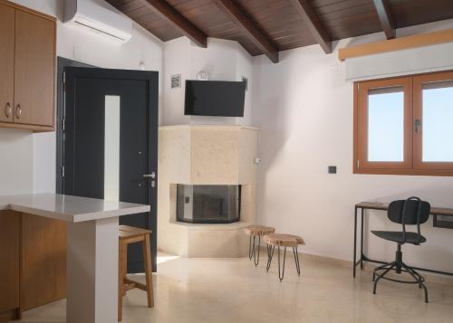Μια τηλεόραση ή/και κέντρο ψυχαγωγίας στο Manificus Villas, with Heated Pool, By ThinkVilla