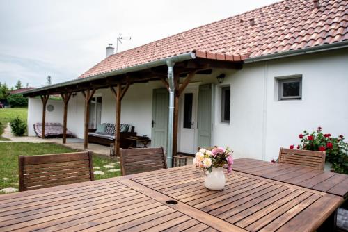 Florie Cottage 8372 Cserszegtomaj, 42 Pajtika utca kép - 3
