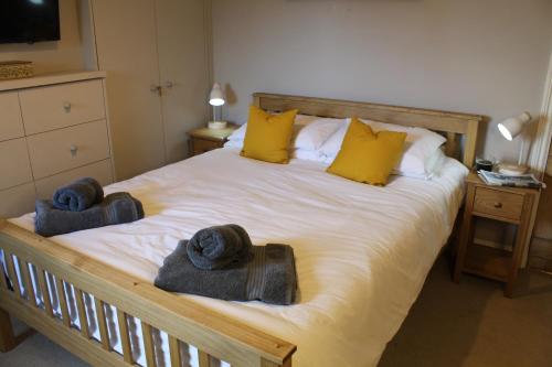 Ένα ή περισσότερα κρεβάτια σε δωμάτιο στο No2 Woodland View