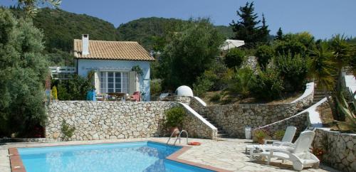 Πισίνα στο ή κοντά στο Agios Nikitas Villas
