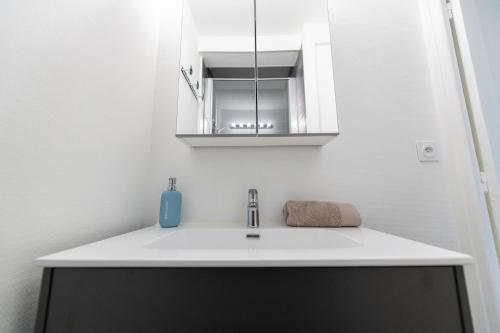 Billede fra billedgalleriet på KASA SERENITY - Tout équipé - 3 TV i Saint-Étienne