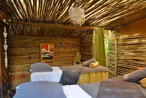 Ruang duduk di Annie's Boutique Guesthouse and Garden Spa