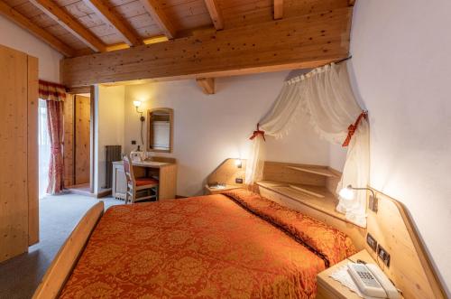 Chalet Piereniにあるベッド