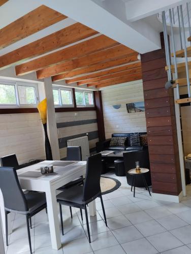 Reštaurácia alebo iné gastronomické zariadenie v ubytovaní maisonnette proche gare et plages