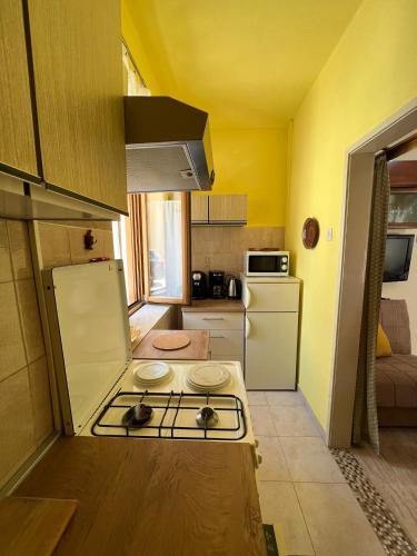 The Green house - 20m from the beach