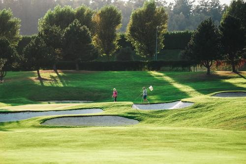 Golf v hotelu nebo okolí
