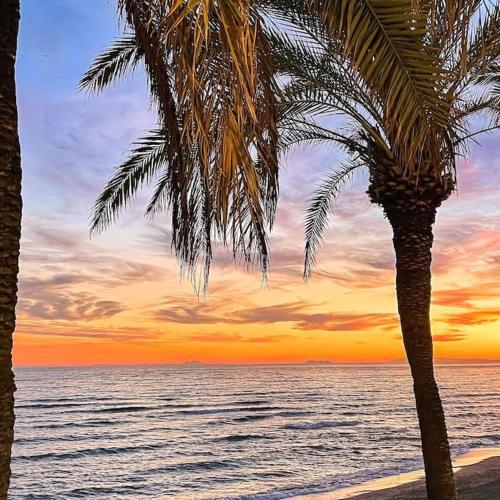 Valdecantos Beachfront Suites