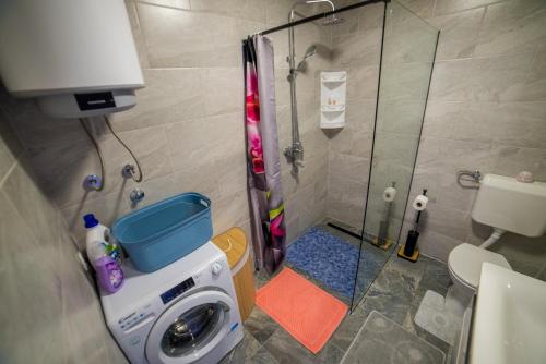 Apartman Lauraにあるバスルーム