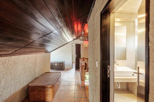 Koupelna v ubytování Aroeira Pool House by Lisbon-Coast vacation