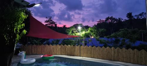 Πισίνα στο ή κοντά στο Wild Hippie Chang