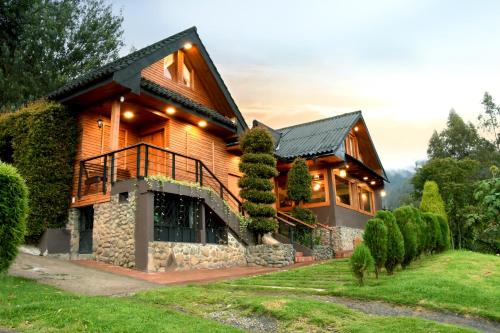 Vacaciones en Cuenca, quédate en Picota Cucho una encantadora quinta VIP con jacuzzi, turco, zona BBQ a 10km del centro de la ciudad - 20 huéspedes - 3 habitaciones