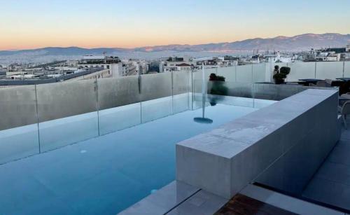 VACATION STUDIOS with ROOFTOP POOL