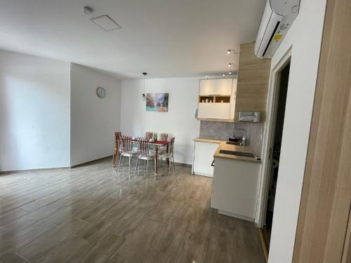 Sunshine Apartman 8630 Balatonboglár, 16 Attila utca kép - 3