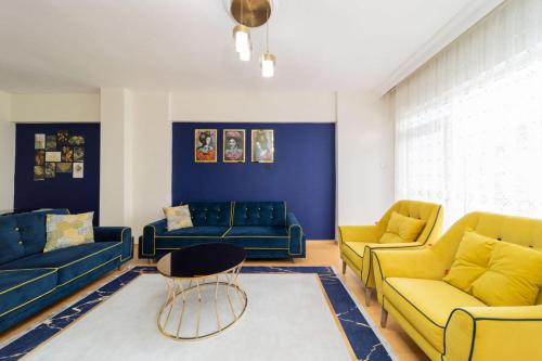 Cozy Apartment near Mermerli Beach in Muratpasa