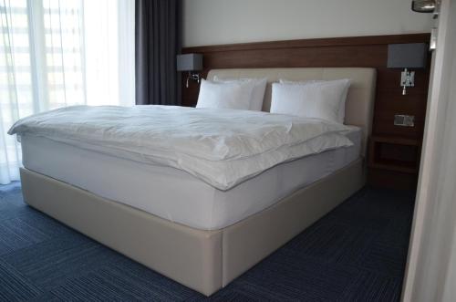  JBX Resort Apartments Lipno -  Room  picture :   Tea/Coffee maker    Shower    Safety deposit box                           