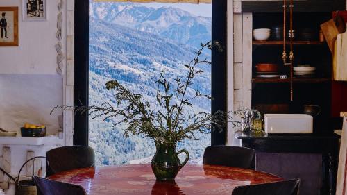 Cozy Alpine Retreat in the mountain