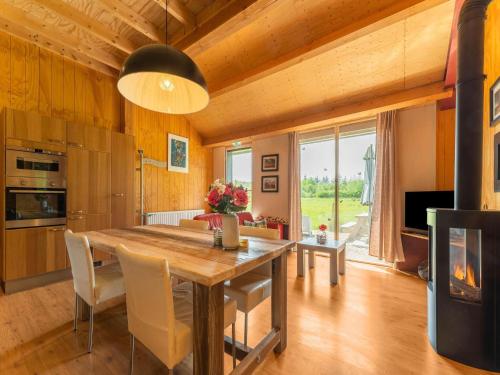 Ett kök eller pentry på A lovely cottage on the Dwingelderveld nature park