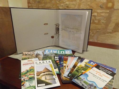 Gallery image of Domaine de La Barde apartments in the old walnut mill and forge in Le Bugue