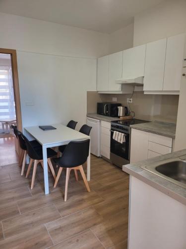 HI Downtown Apartment A513 1072 Budapest, 12-14 Akácfa utca 5. emelet 513 kép - 3