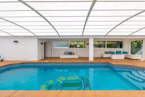 Ohana Luxury Villa with Heated Pool