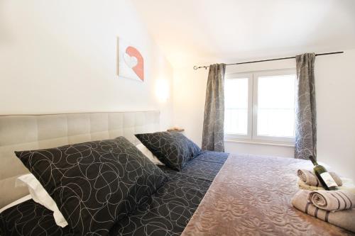 Posedenie v ubytovaní Luxury apartment Duće with private pool