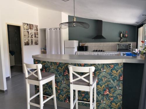 Photo de la galerie de l'établissement Mas Paolo Gite de charme en Provence Piscine, au Thor