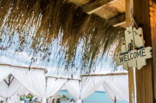 Φωτογραφία από το άλμπουμ του Viva Mare Beach Hotel by Santa Marina στη Σωζόπολη