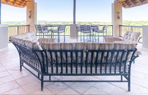 Balkoni atau teres di Zebula Golf Estate & Spa Executive Holiday Homes