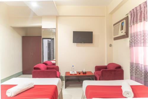 TV a/nebo společenská místnost v ubytování Hotel Golden Inn Chattagram Ltd