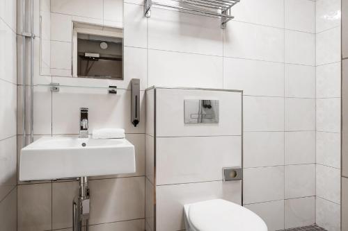 Un baño de Hotel Point