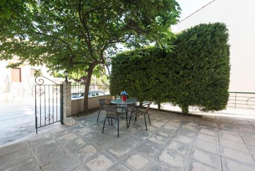 Captain's Maisonettes