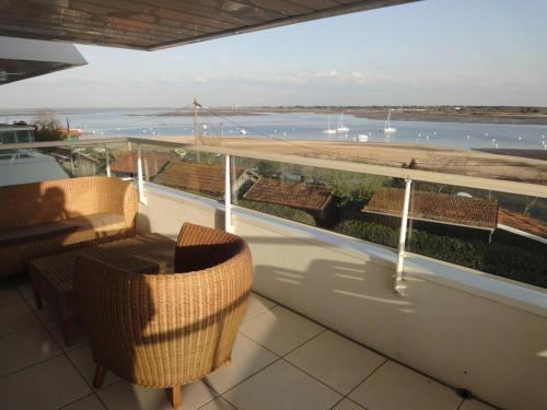 Arcachon, T3 lumineux avec 2 chambres, terrasse et parking privé - FR-1-319-7