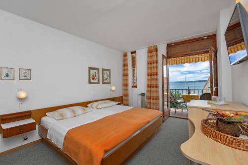 Postel nebo postele na pokoji v ubytování Haus Anne Brela